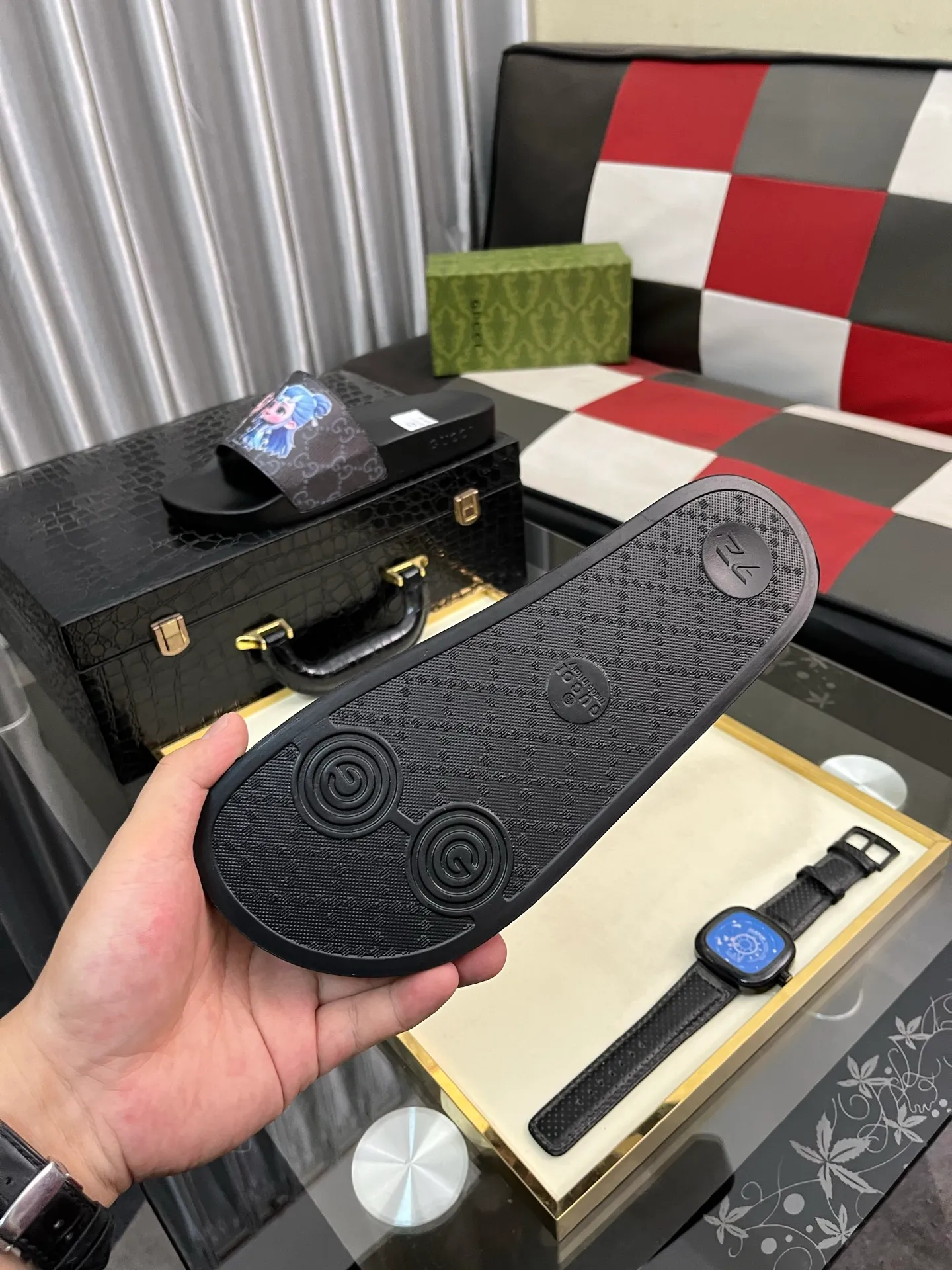 Men's Men's Shoes💰220⌚️⌚️ＧＵＣＣＩ.Gucci.Official website 1:1 popular slippers on sale! Original original material 🩴 SIZE: 38-46 (45.46 non-refundable)
